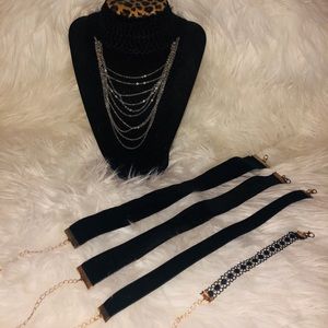 4 VELVET CHOKERS + bracelet